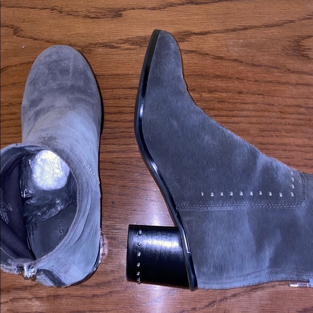 Booties - Picture 6 of 7